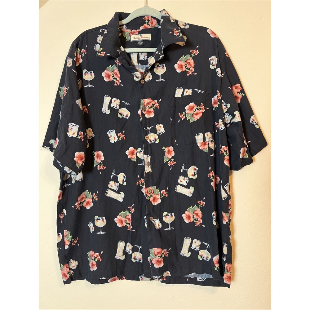 Tommy Bahama Button Front 100% Silk Hawaiian Shirt Flowers Cocktails Men's XL.